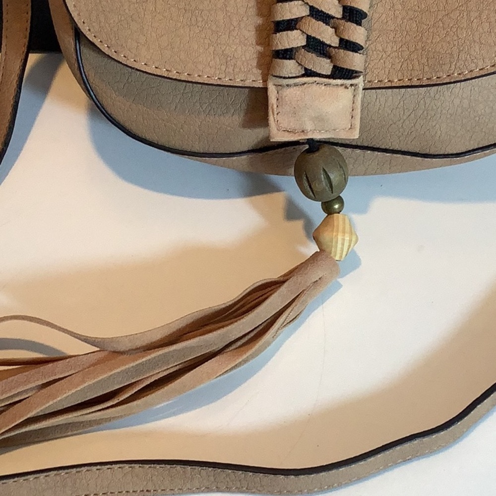 T-Shirt & Jeans Vegan Tan Braided Tassel Adjustable Strap Crossbody Bag - Picture 3 of 10